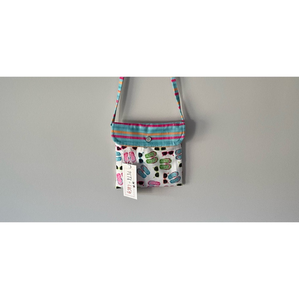 Kids Pocketbook NWT Pete+Lucy
